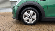 MINI Hatchback 1.5 Cooper Classic 3dr Auto Petrol Hatchback